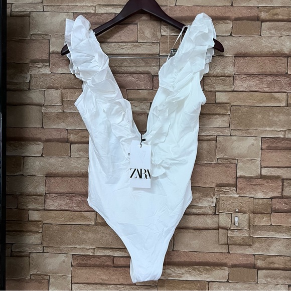 Zara Swim Zara One Piece Swimwear Size Small White Ruffle Deep